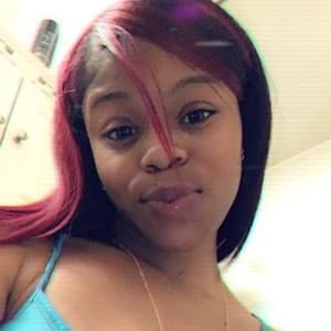 Meet your Posher, Laerica